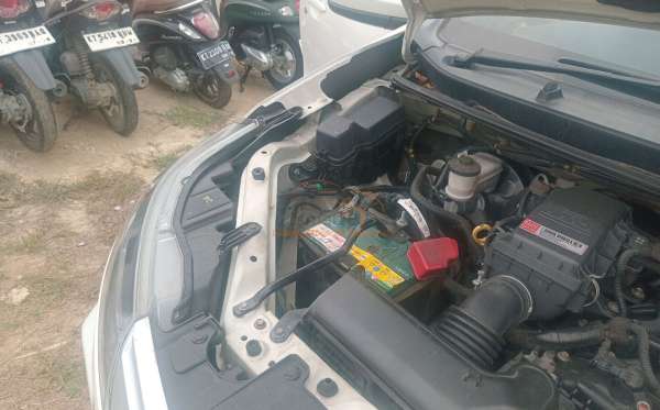 TOYOTA AVANZA 1.3 E