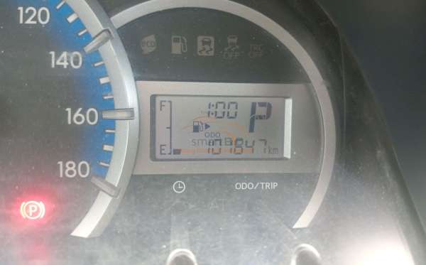 TOYOTA AVANZA 1.3 E