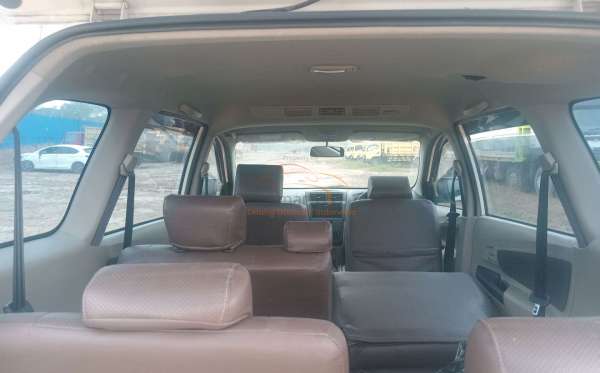 TOYOTA AVANZA 1.3 E