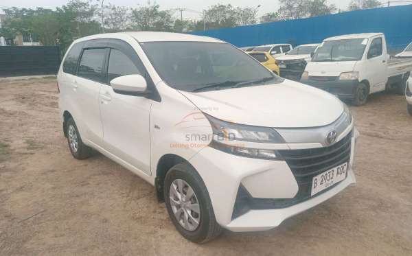 TOYOTA AVANZA 1.3 E