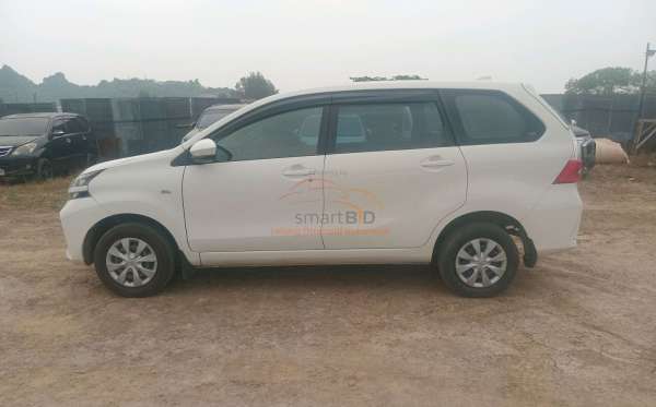 TOYOTA AVANZA 1.3 E