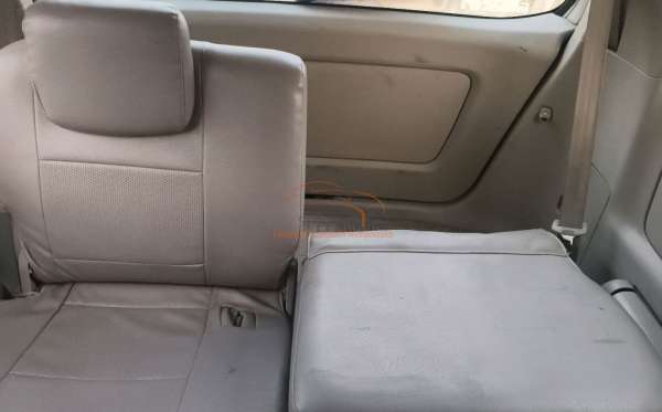 TOYOTA INNOVA