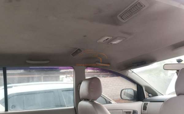 TOYOTA INNOVA