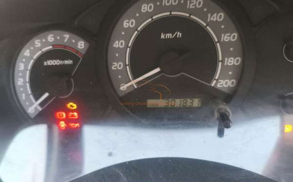 TOYOTA INNOVA