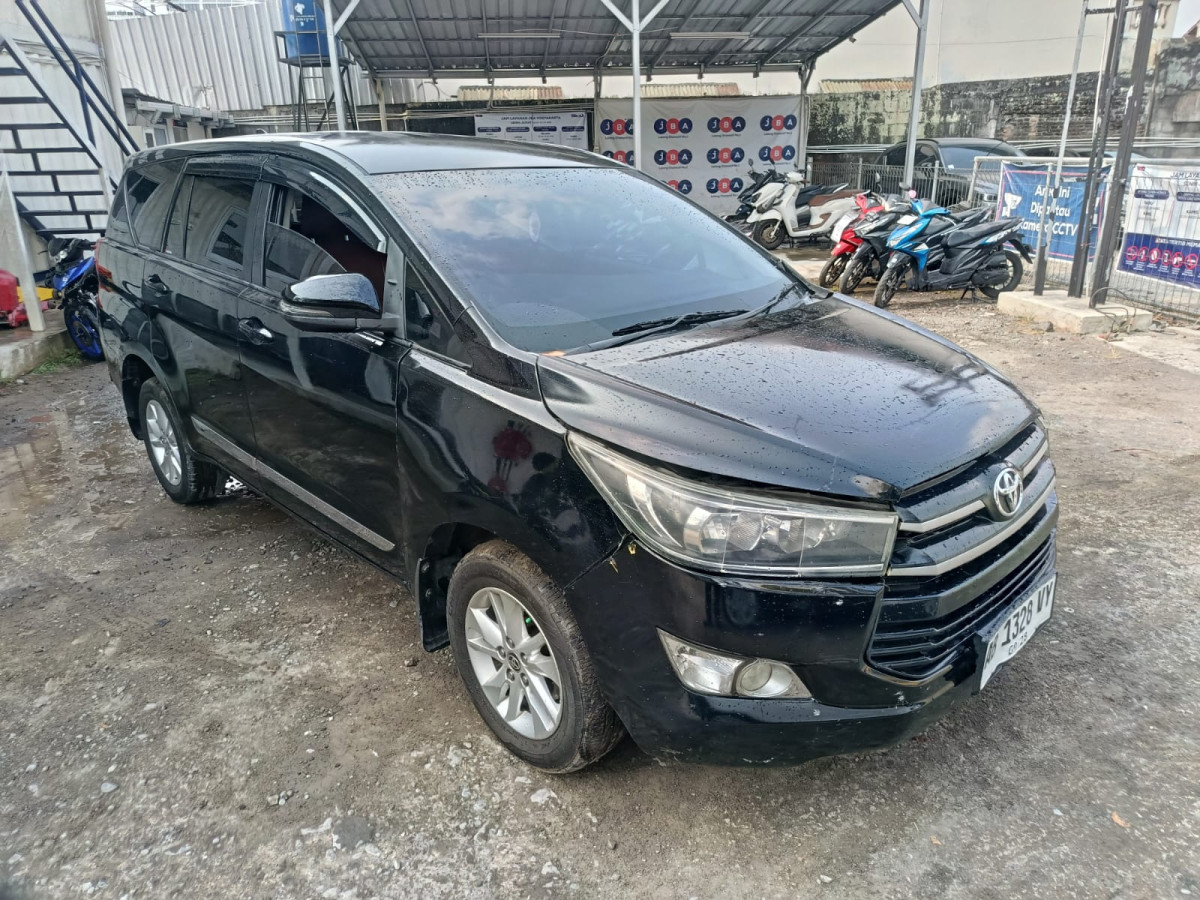TOYOTA  INNOVA  2.4 G