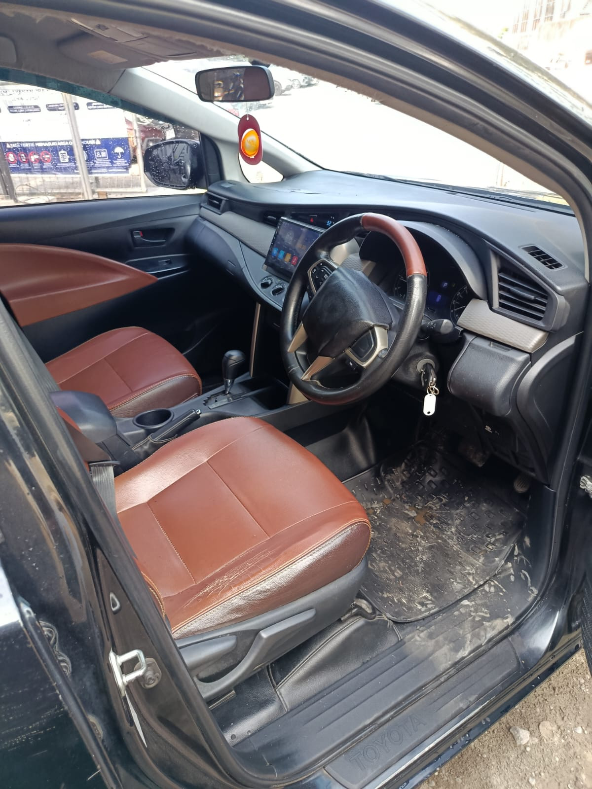 TOYOTA  INNOVA  2.4 G