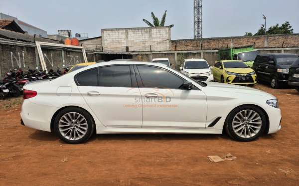 BMW 530I CKD AT