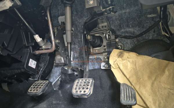 DAIHATSU SIGRA X