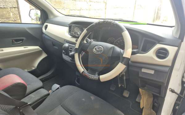 DAIHATSU SIGRA X