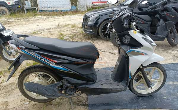 HONDA  BEAT