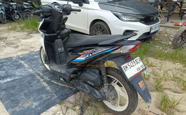 HONDA  BEAT