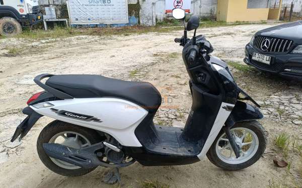 HONDA  GENIO
