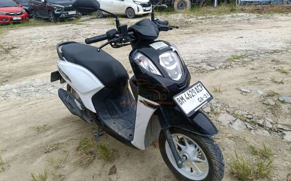 HONDA  GENIO