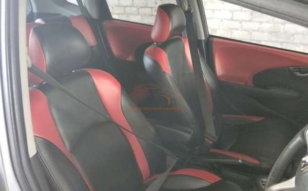 HONDA  JAZZ  GE8 1.5 E