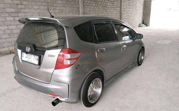 HONDA  JAZZ  GE8 1.5 E