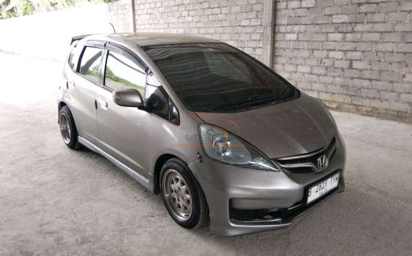 HONDA  JAZZ  GE8 1.5 E