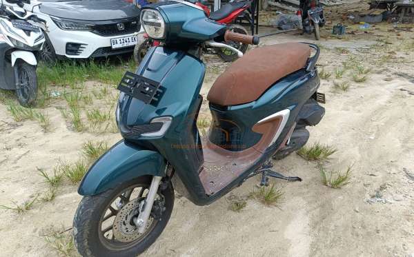 HONDA  STYLO