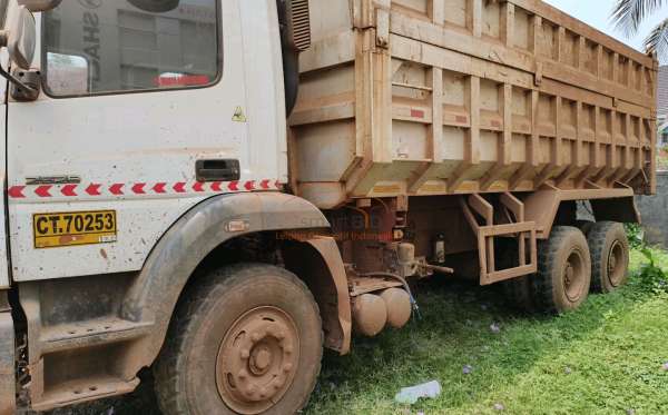 MERCEDES BENZ  AXOR  2528 CH (6X4)