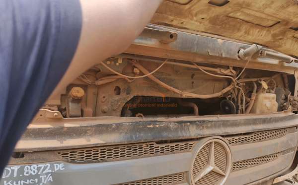 MERCEDES BENZ  AXOR  2528 CH (6X4)