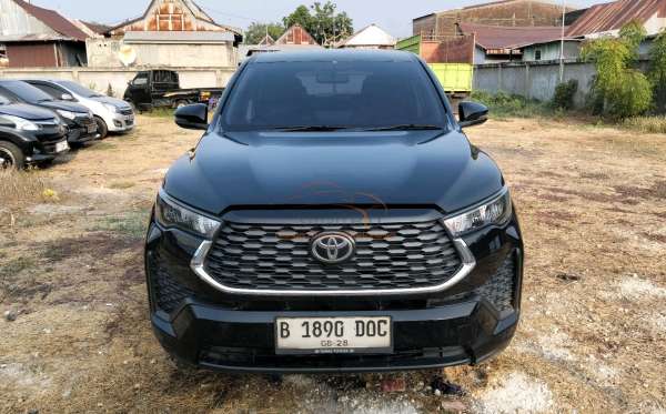 TOYOTA INNOVA ZENIX G