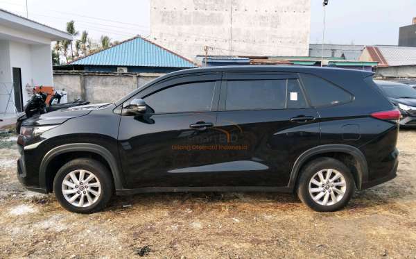 TOYOTA INNOVA ZENIX G