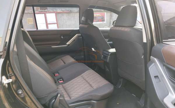 TOYOTA INNOVA ZENIX G