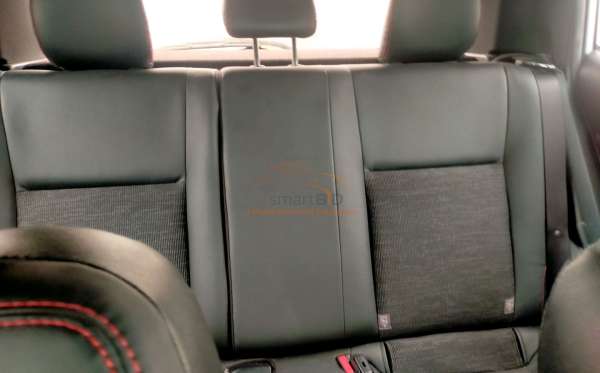 TOYOTA YARIS 1.5 S