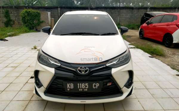 TOYOTA YARIS 1.5 S