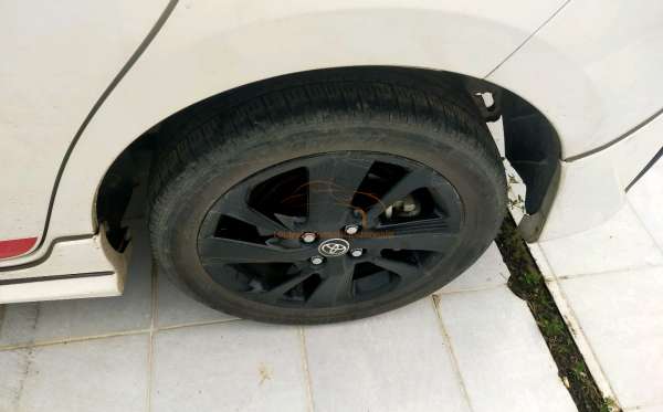 TOYOTA YARIS 1.5 S