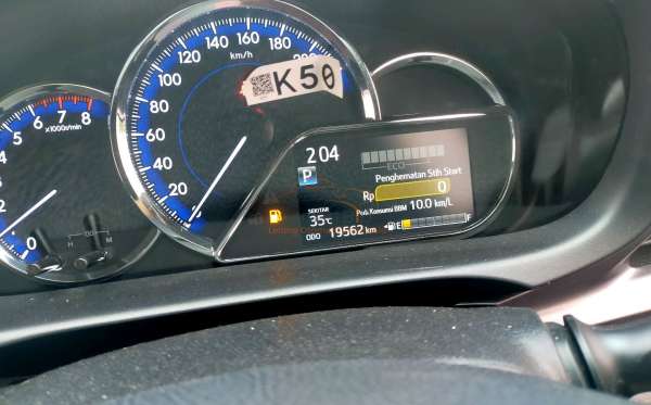 TOYOTA YARIS 1.5 S