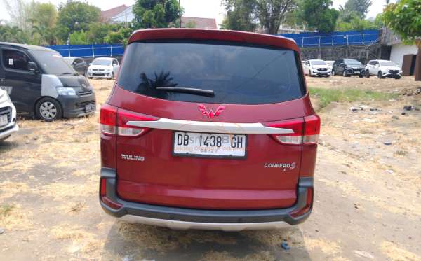 WULING  CONFERO  S 1.5C