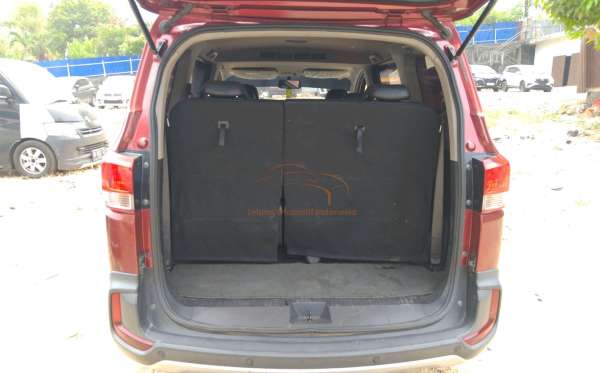 WULING  CONFERO  S 1.5C