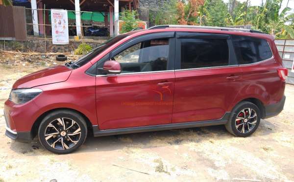 WULING  CONFERO  S 1.5C