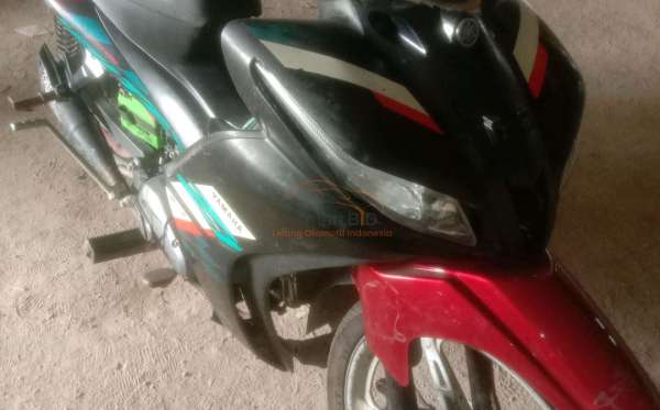 YAMAHA JUPITER Z1 CW