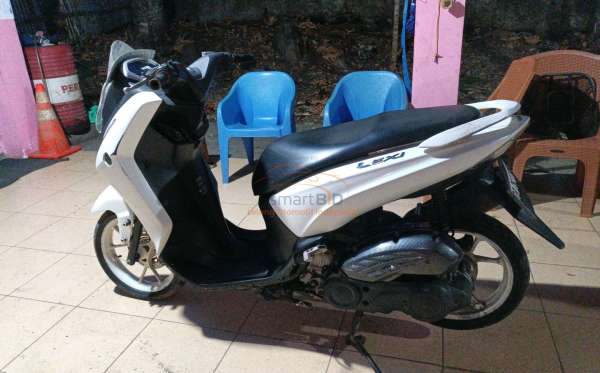 YAMAHA LEXI