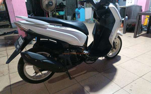 YAMAHA LEXI