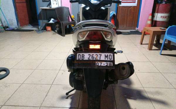 YAMAHA LEXI