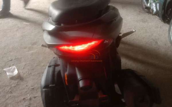 YAMAHA LEXI LX 155 S