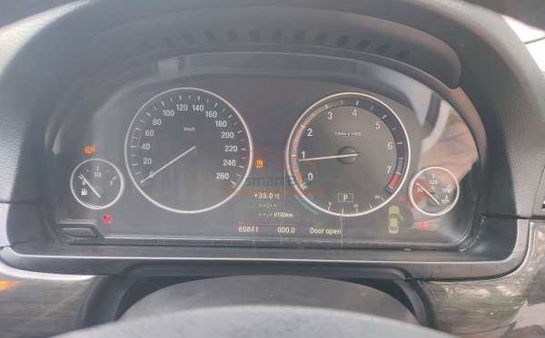 BMW 528i