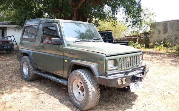 DAIHATSU ROCKY