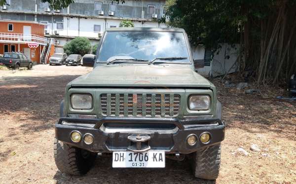 DAIHATSU ROCKY