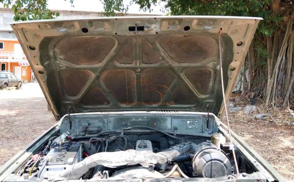 DAIHATSU ROCKY