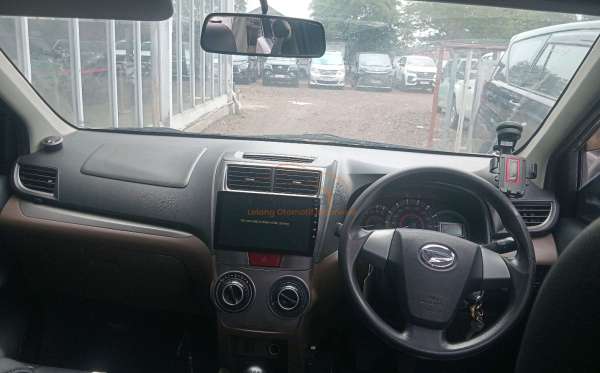 DAIHATSU XENIA 1.3 X