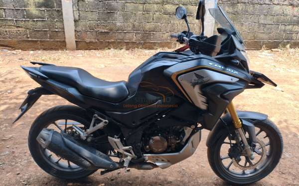 HONDA CB 150 X
