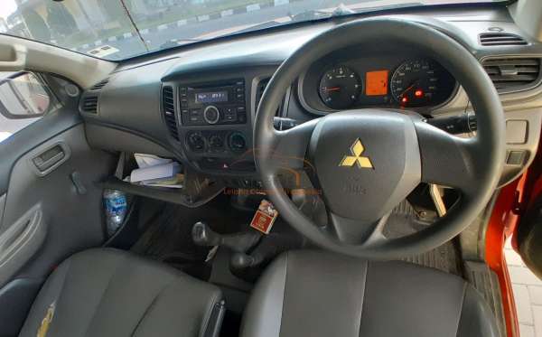 MITSUBISHI  TRITON HDX SC 4X4