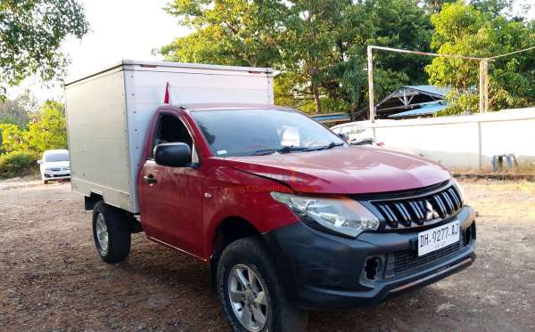 MITSUBISHI  TRITON HDX SC 4X4