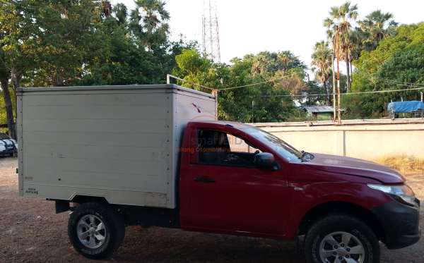 MITSUBISHI  TRITON HDX SC 4X4