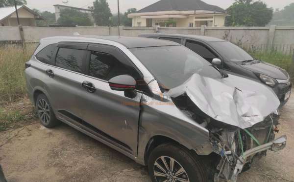 TOYOTA AVANZA