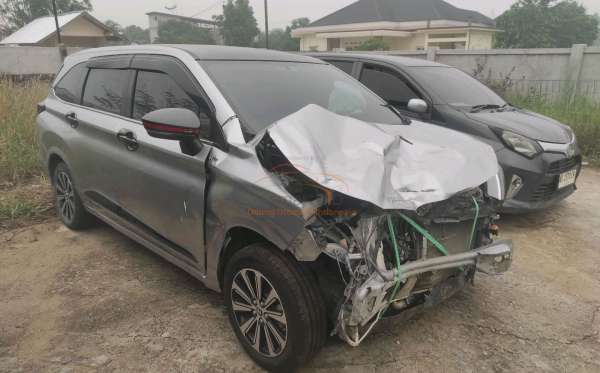 TOYOTA AVANZA