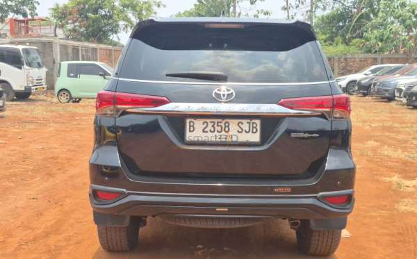 TOYOTA FORTUNER 2.7 SRZ